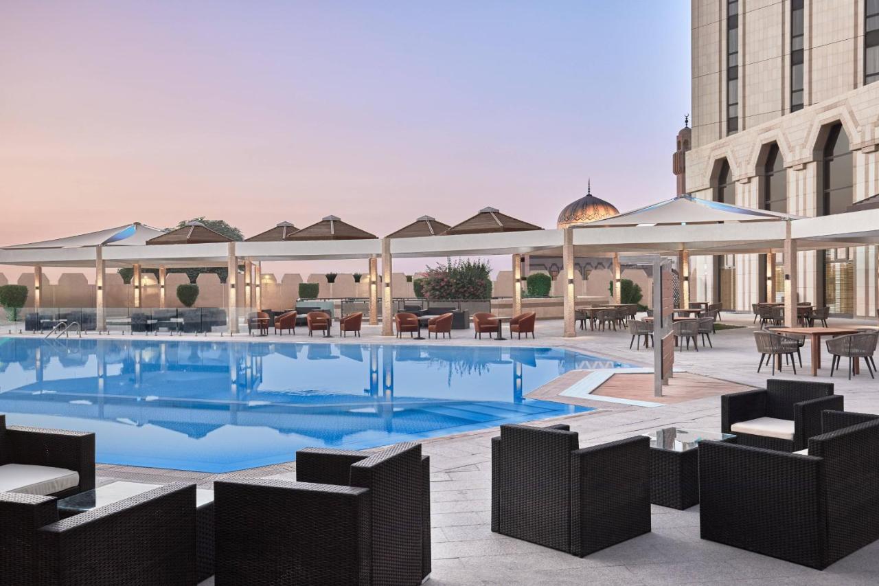 فندق مطار ماريوت 4*