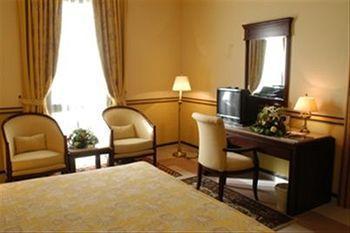 مطار ماريوت 4*
