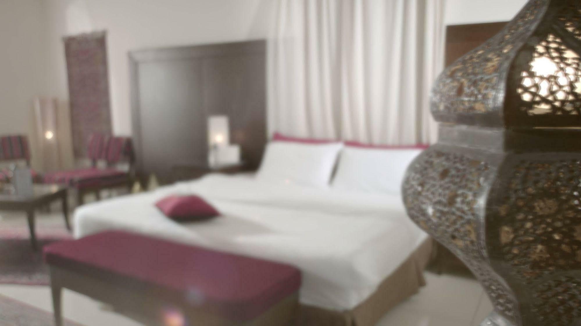 مطار ماريوت فندق 4*