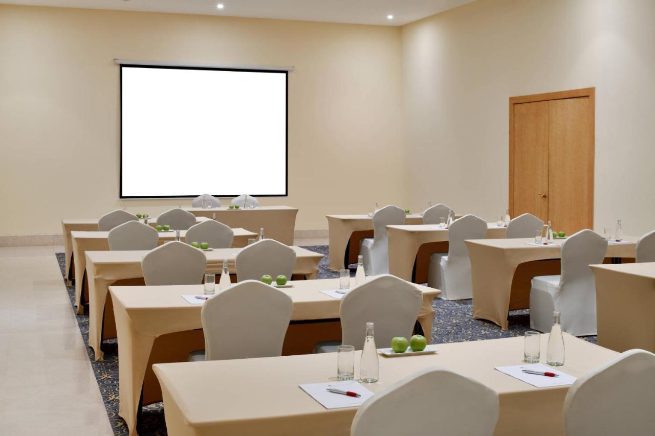 Airport Marriott Hotel