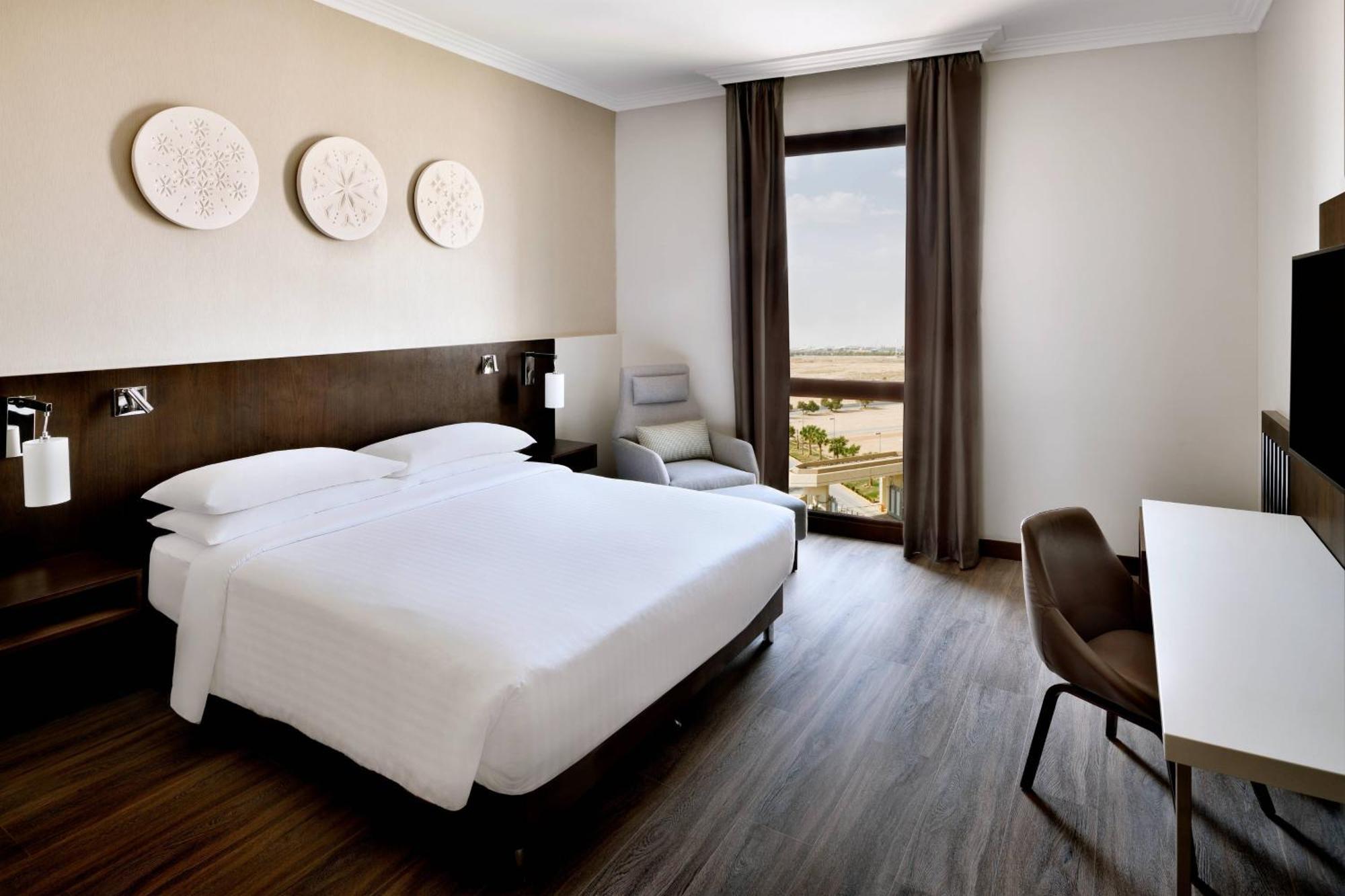 Hotel Airport Marriott 4*